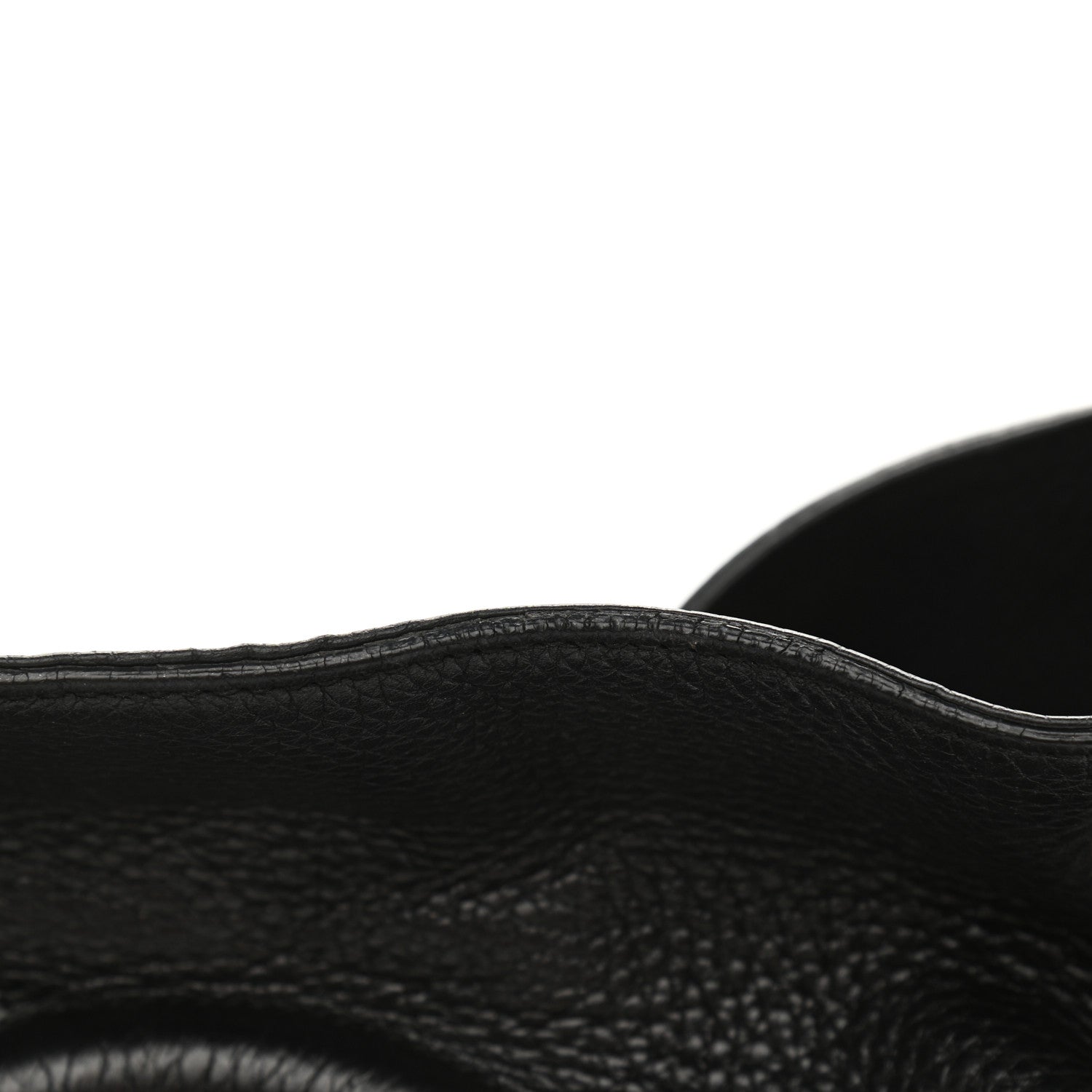 Gucci Pebbled Calfskin Medium Soho Chain Shoulder Bag Black 14 of 17