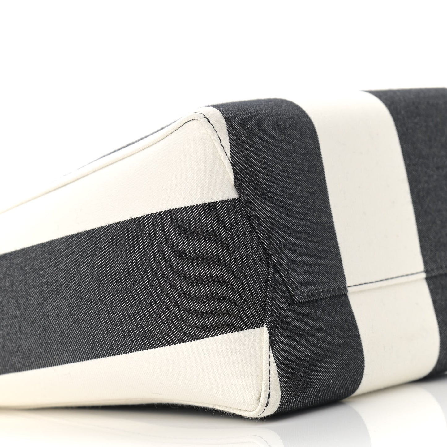 Textured Canvas Small Sangle Bucket Bag Black