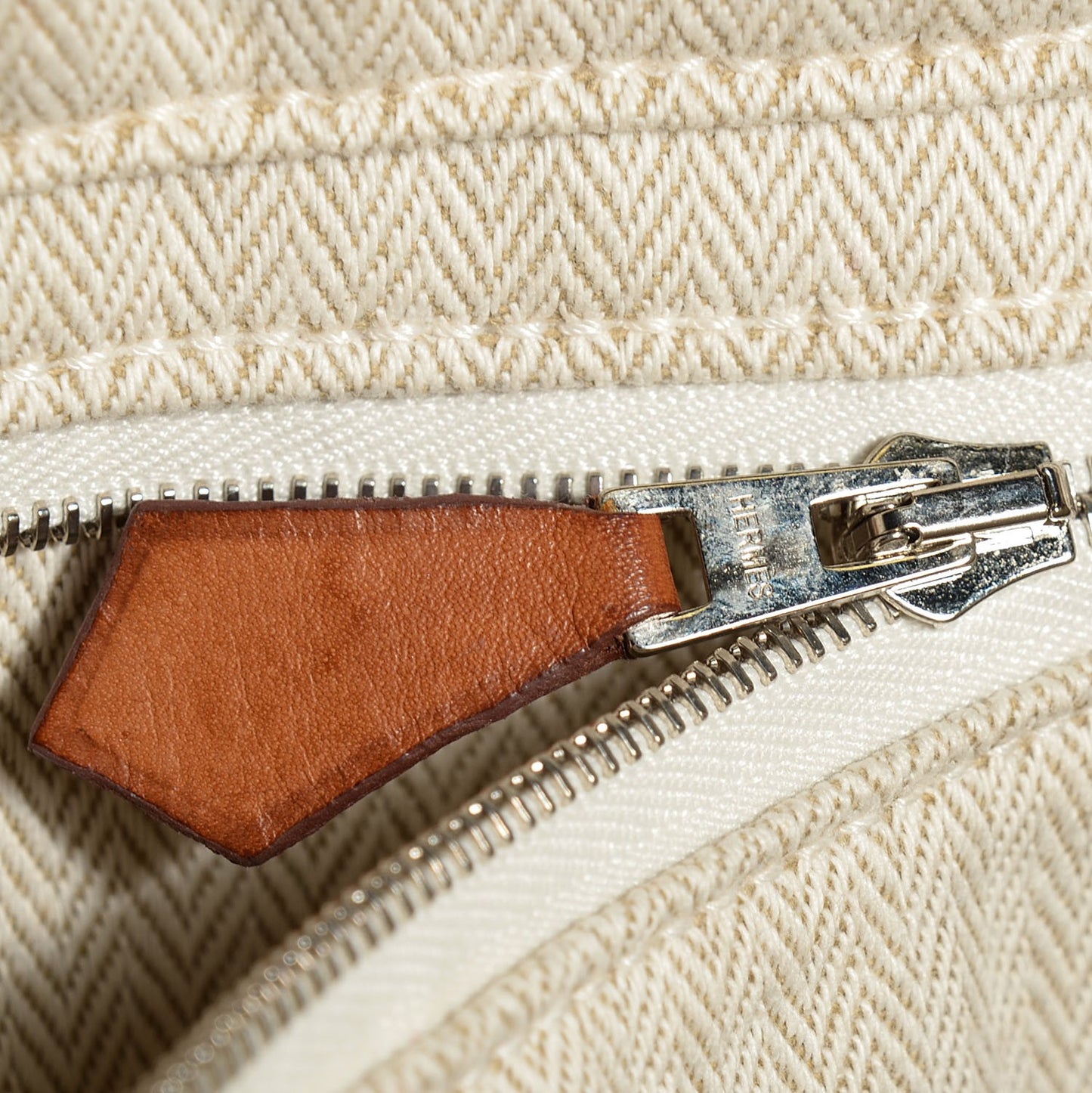 Canvas Barenia Fourbi 25 MM Pouch Naturel Fauve