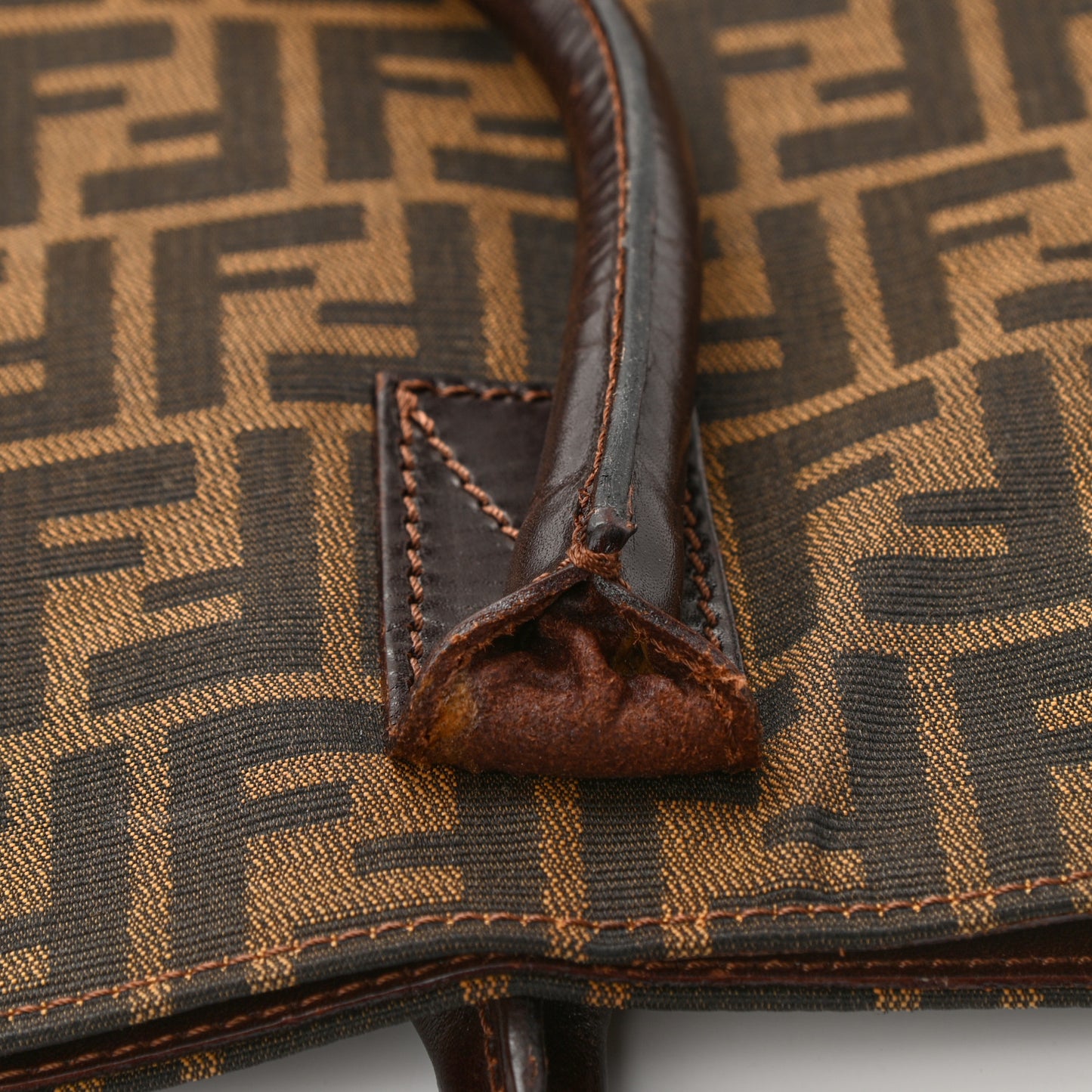 Zucca Calfskin Shopping Tote Tobacco