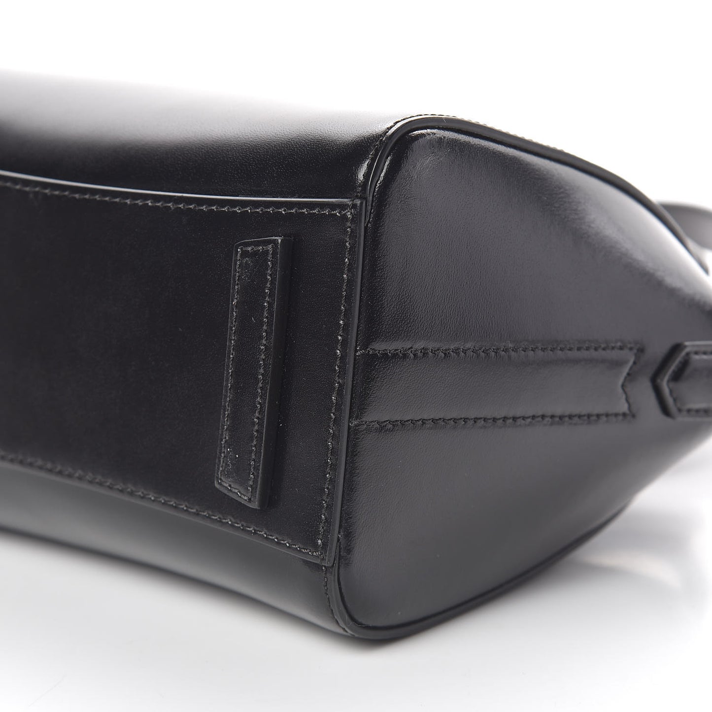 Shiny Lord Calfskin Mini Antigona Black
