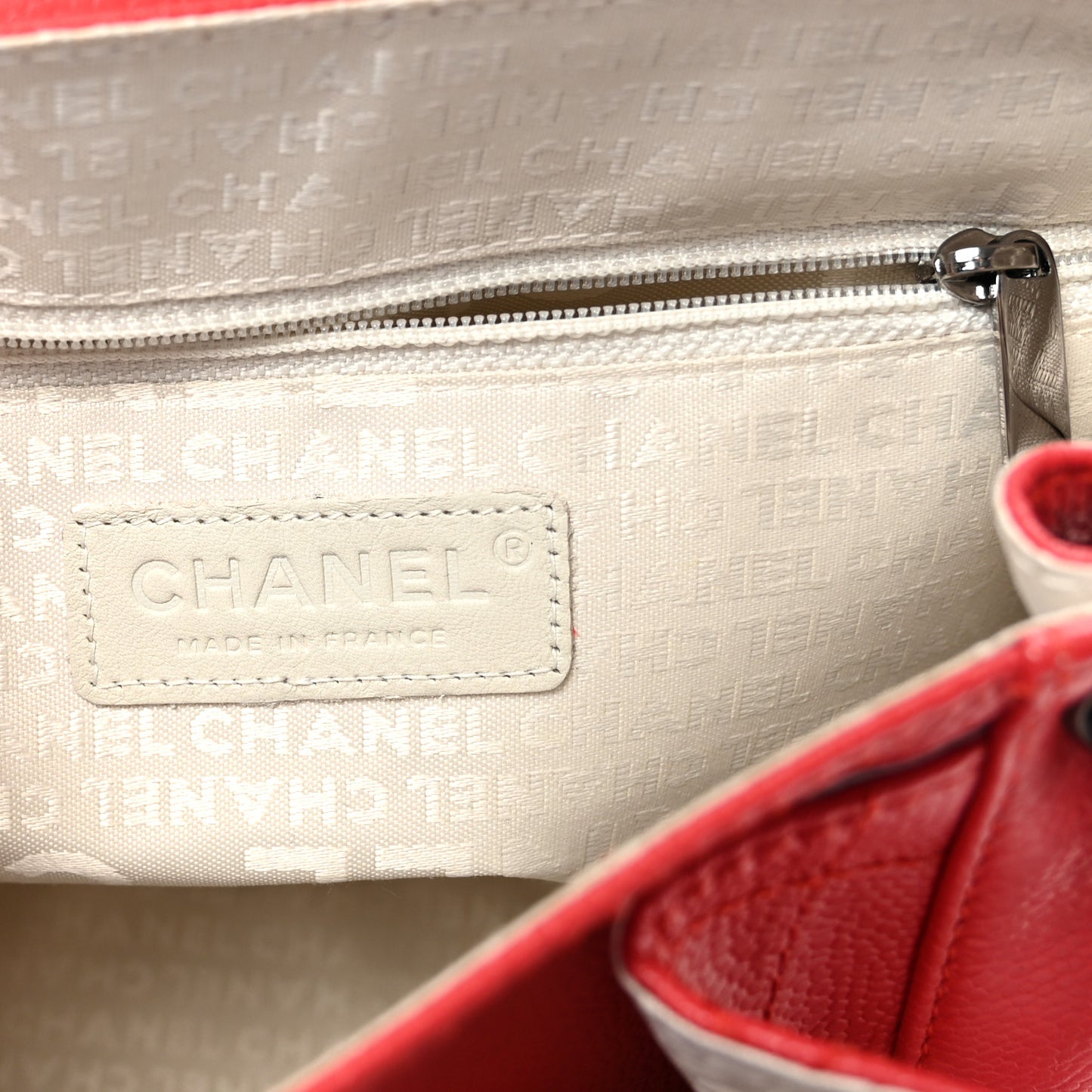 Caviar Small Accordion Flap Red