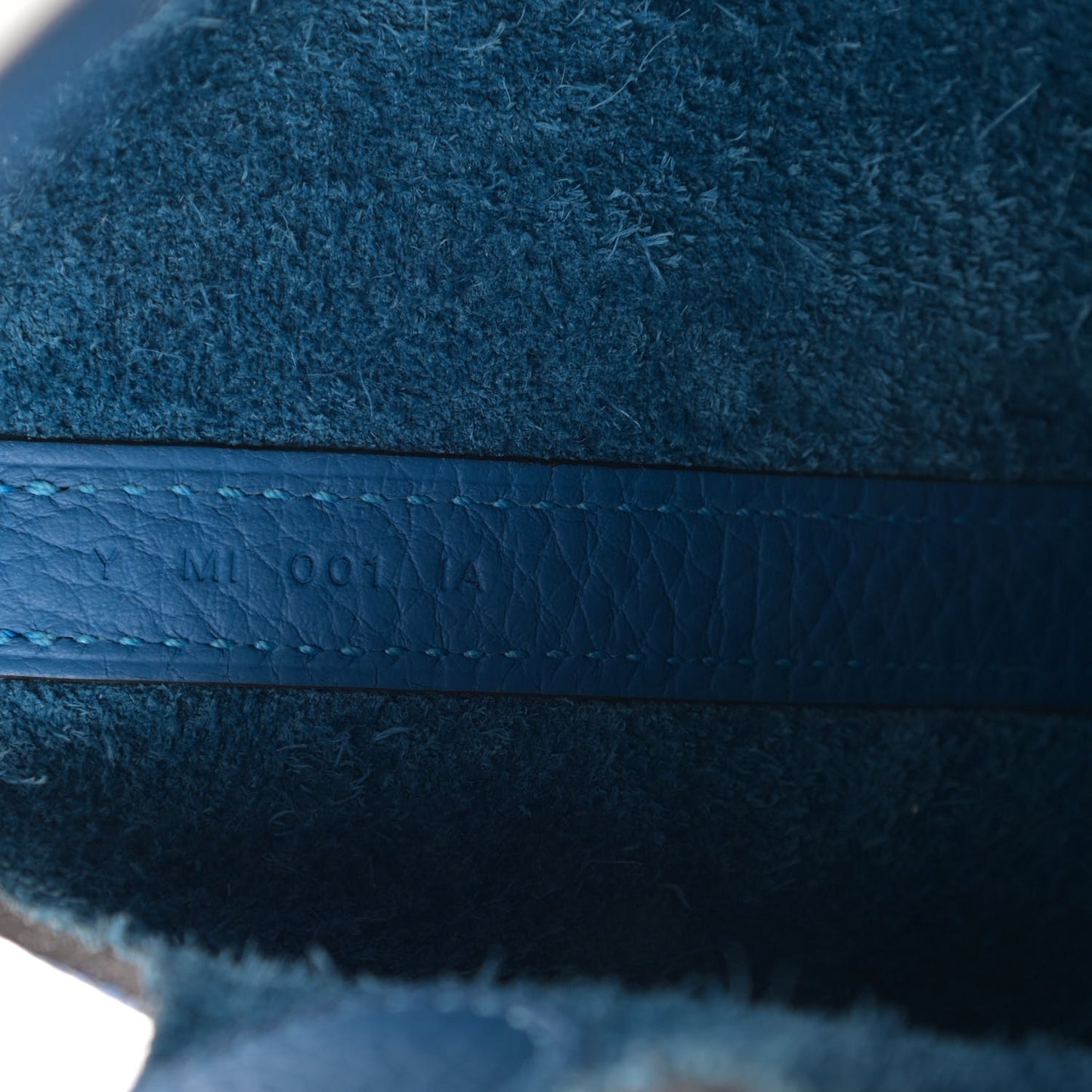 Taurillon Clemence Picotin Lock 18 PM Mykonos