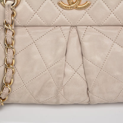 Chanel Iridescent Calfskin Chic Quilt Bowling Bag White 8 of 15