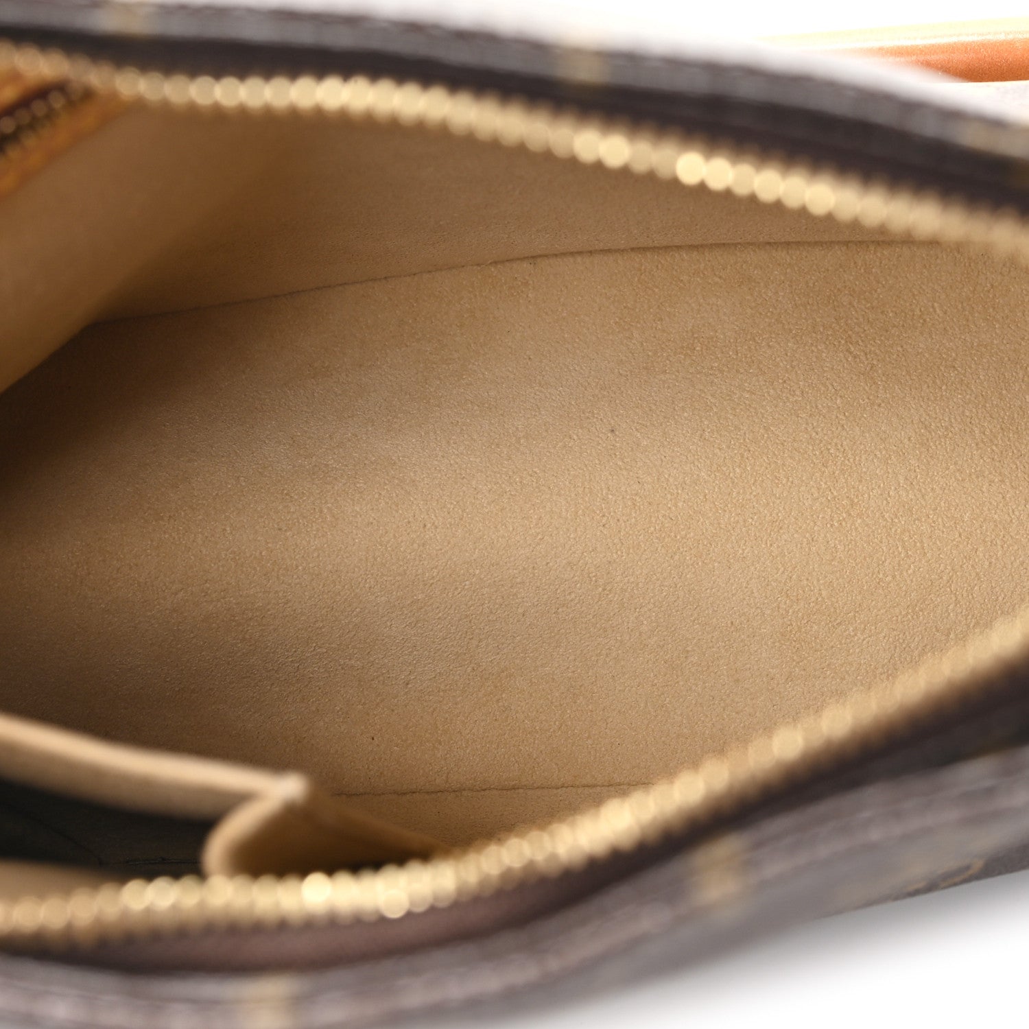 Louis Vuitton Monogram Looping MM 5 of 9