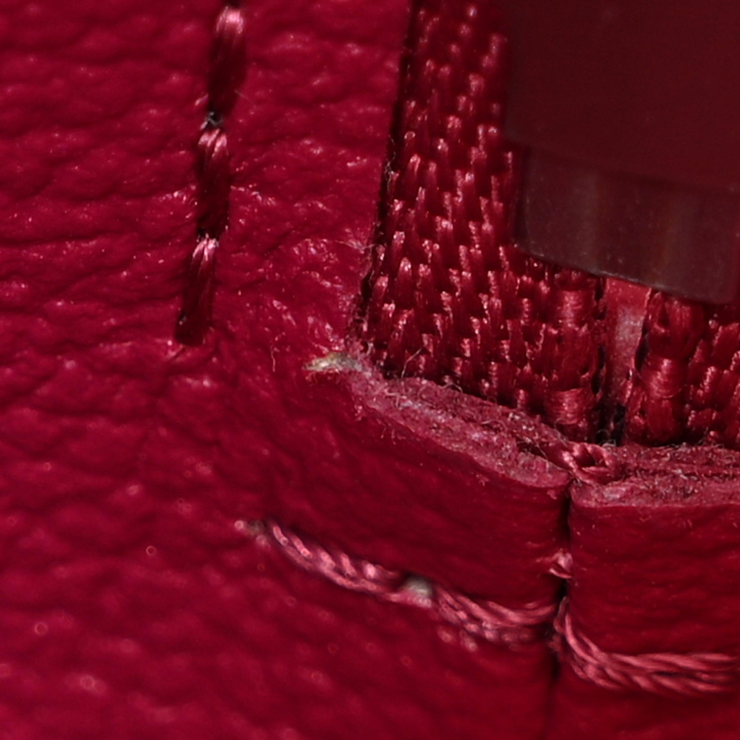 LOUIS VUITTON Epi Cosmetic Pouch Fuchsia