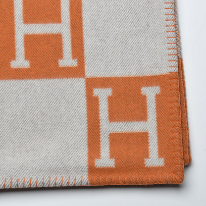 Hermes Wool Cashmere Signature Classic Avalon Blanket Ecru Potiron 5 of 5
