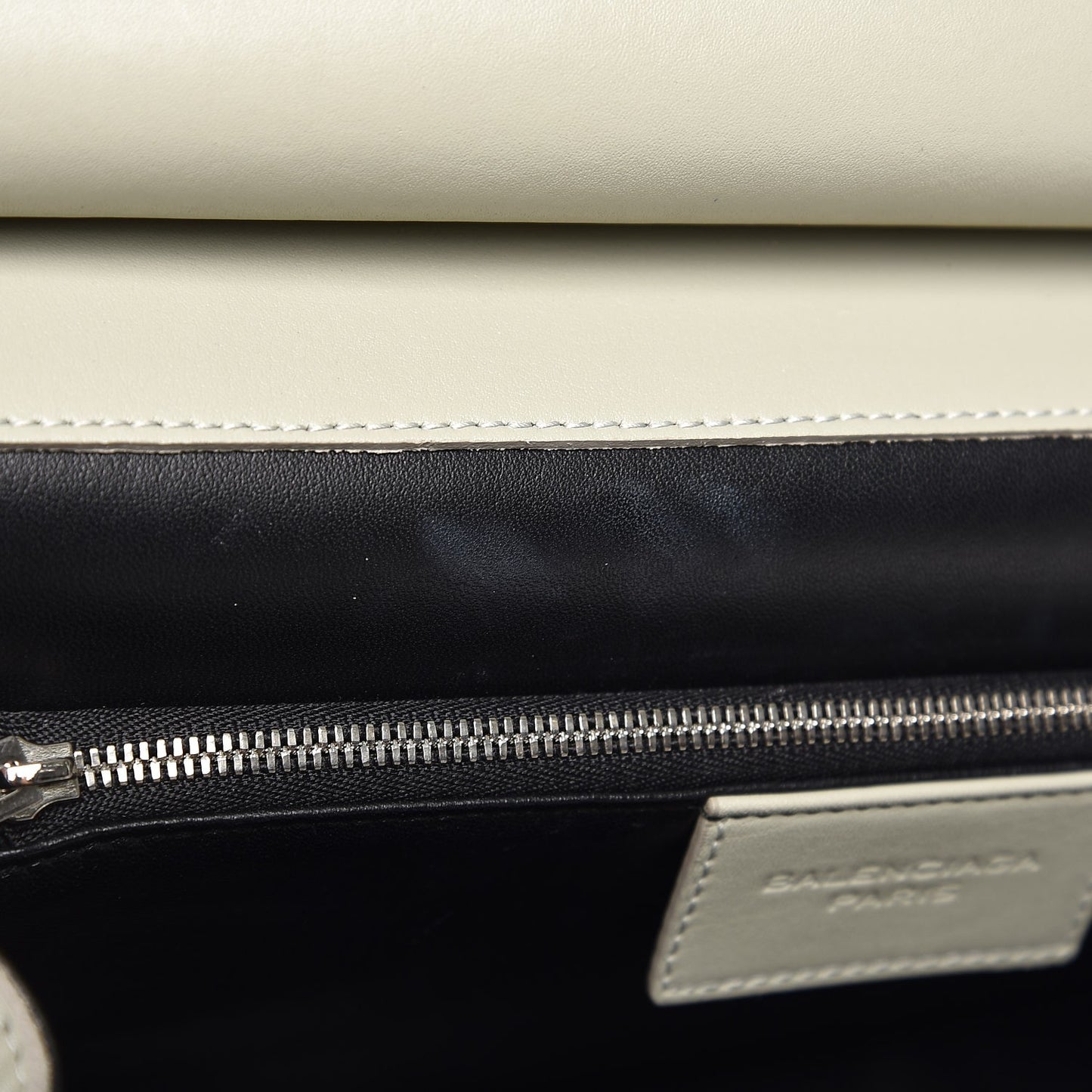 Smooth Calfskin Le Dix M Cartable Shoulder Bag Pearl Grey