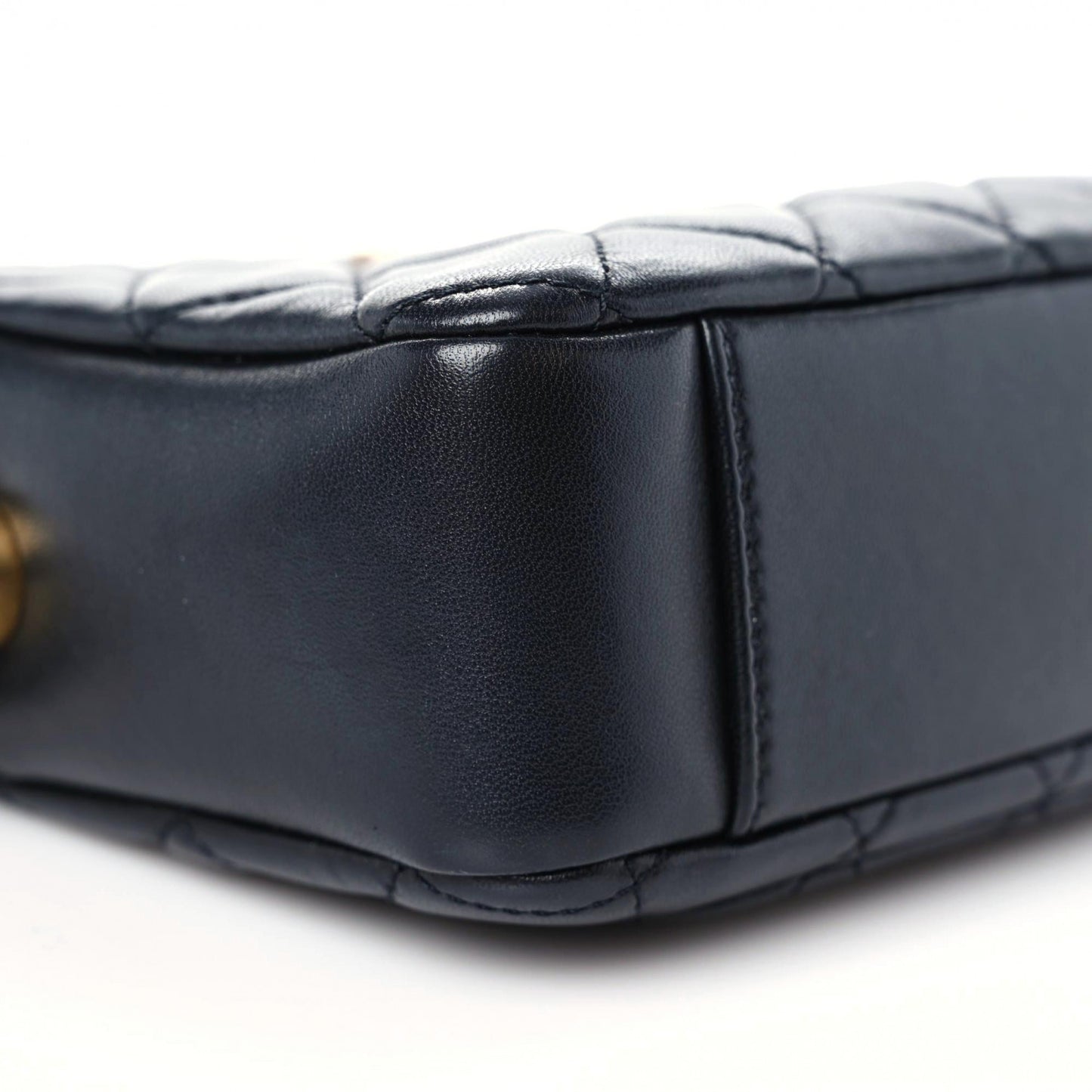 Lambskin Quilted CC Pearl Crush Camera Case Black