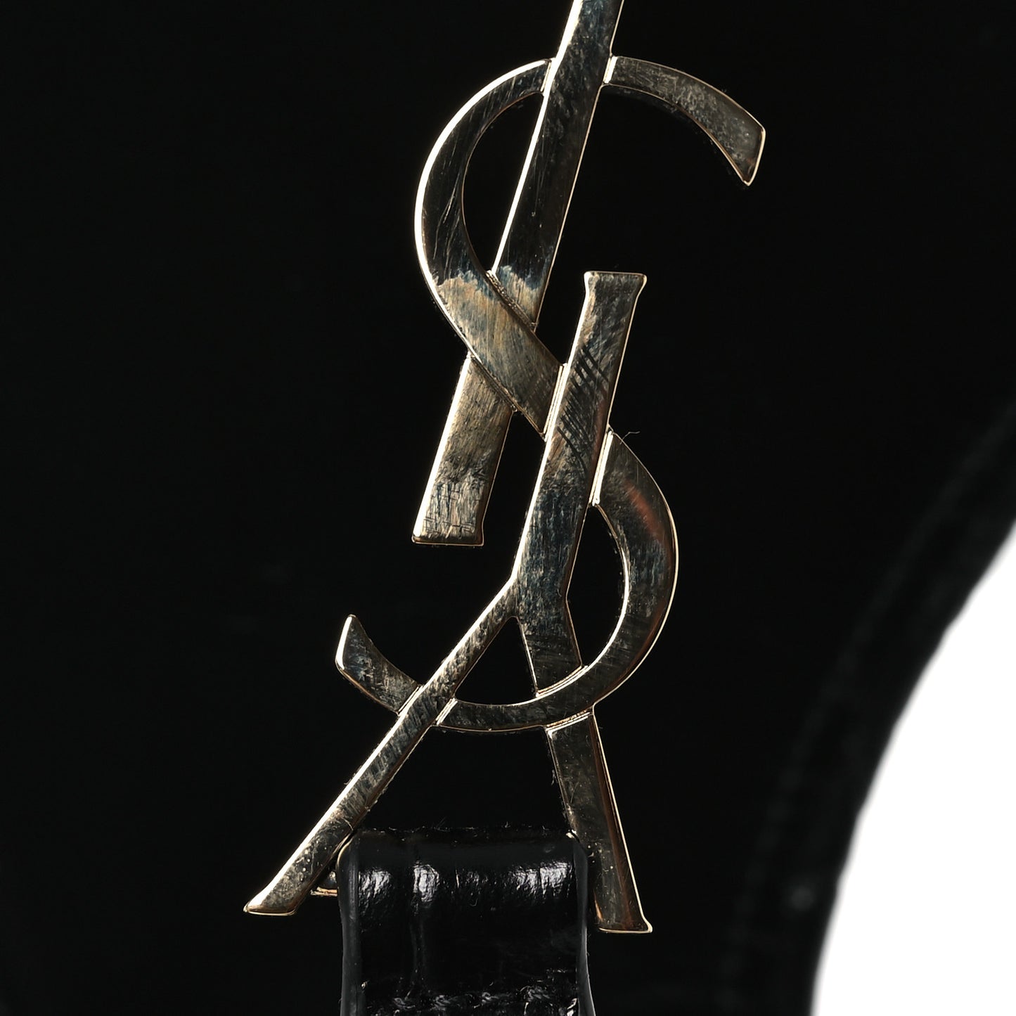 Calfskin Crocodile Embossed Cassandra Monogram Sandals 40 Black