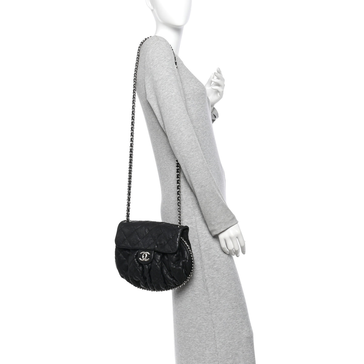 Washed Lambskin Quilted Medium Chain Around Messenger Black