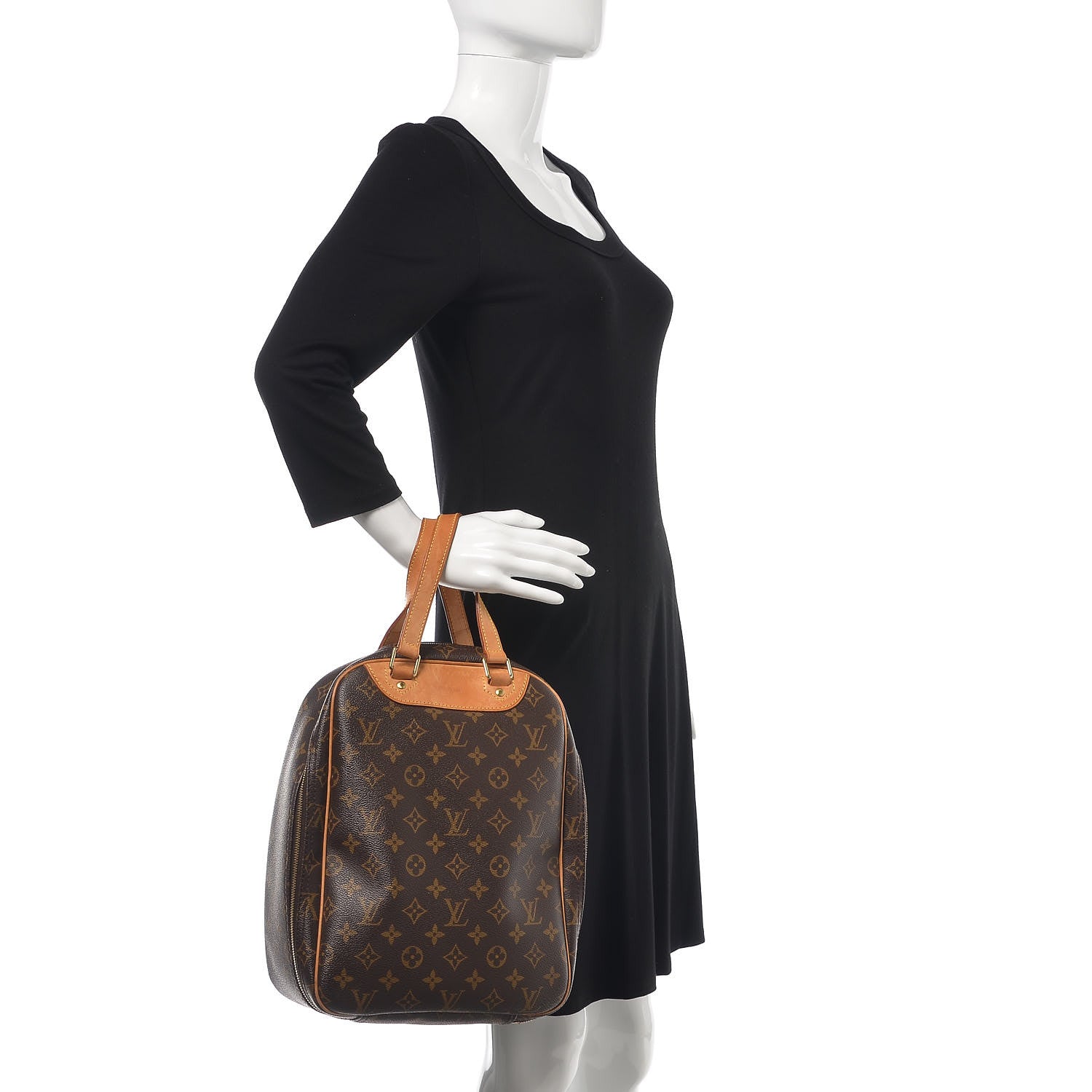 Louis Vuitton Monogram Excursion Shoe Bag 2 of 15