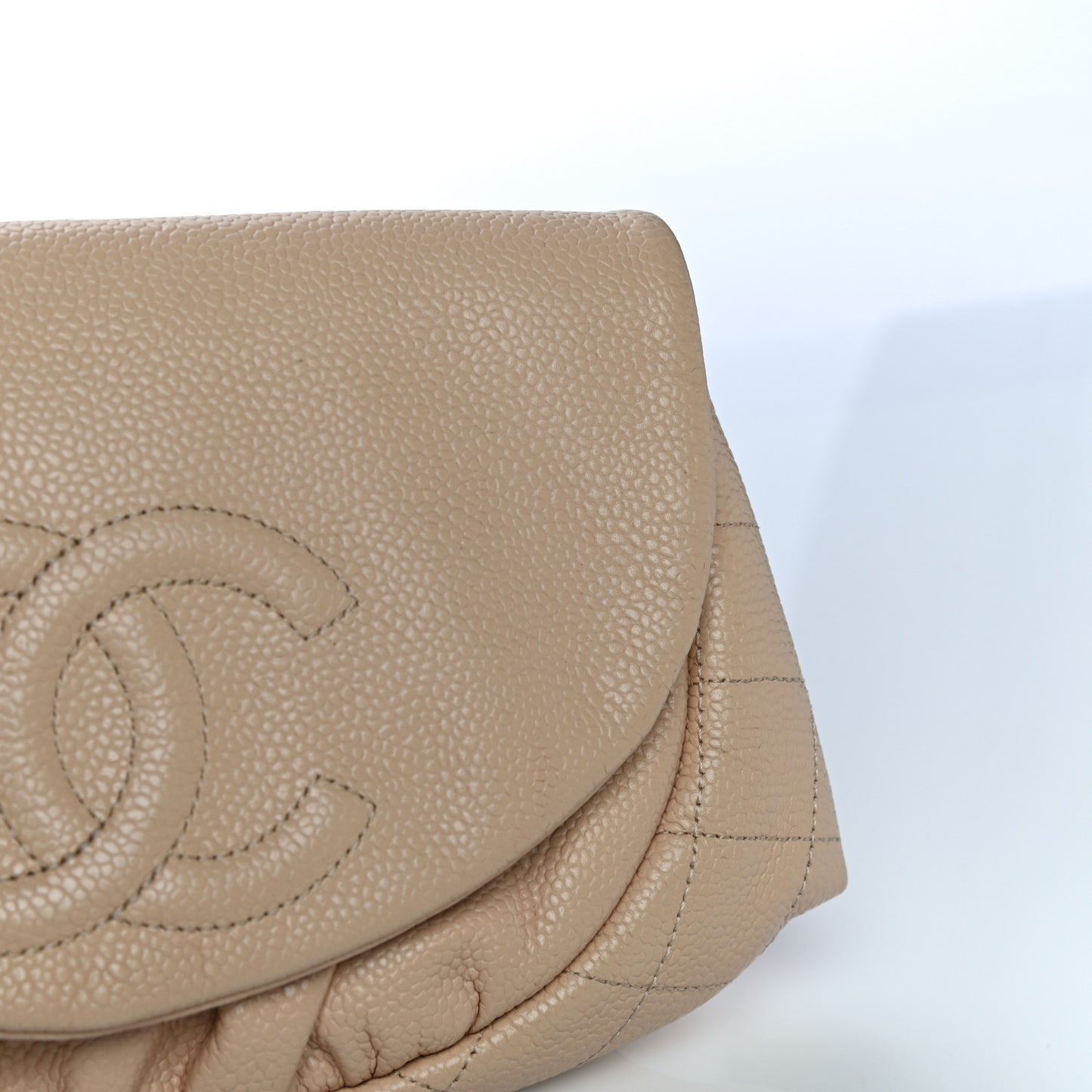 Caviar Half Moon Wallet On Chain WOC Beige