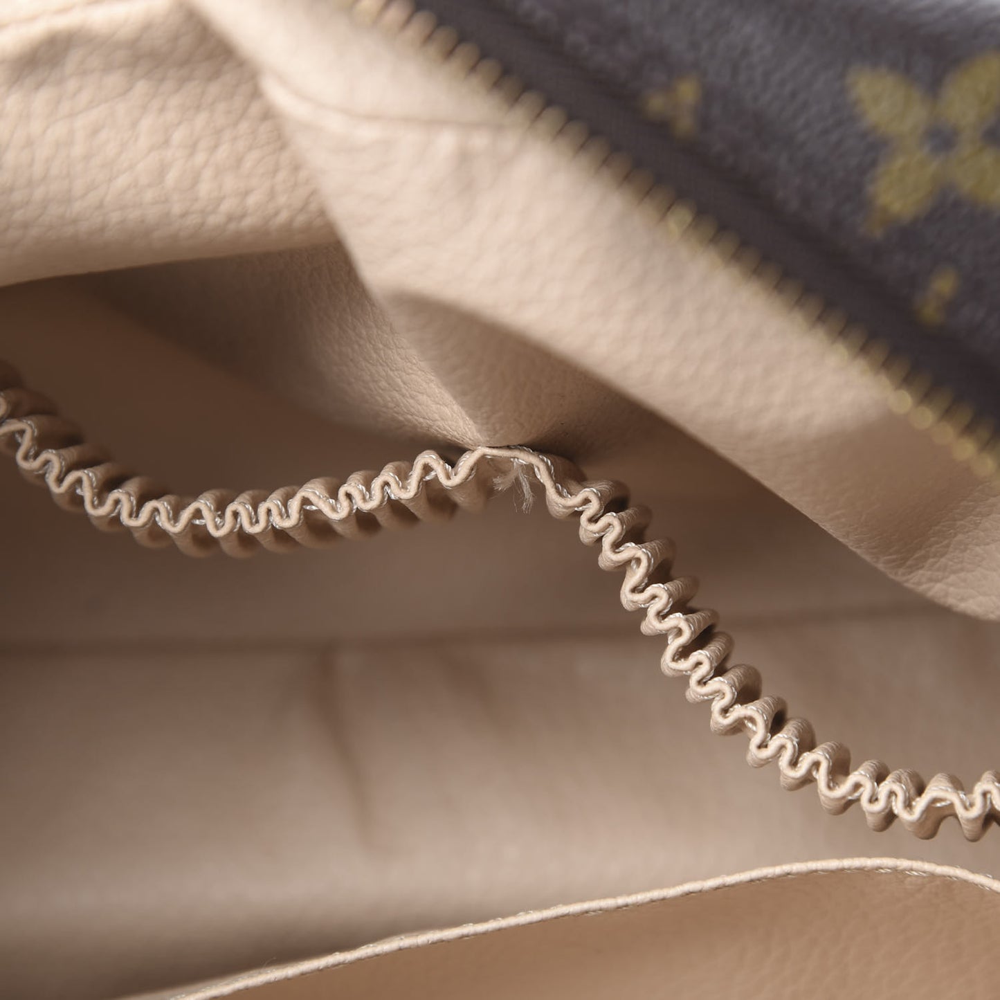 Monogram Trousse Toilette 28