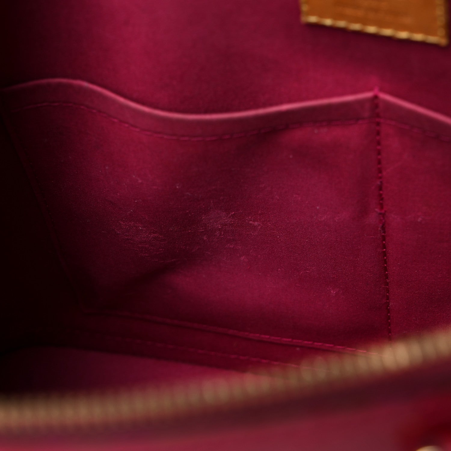 Louis Vuitton Vernis Alma PM Rose Indien 13 of 32
