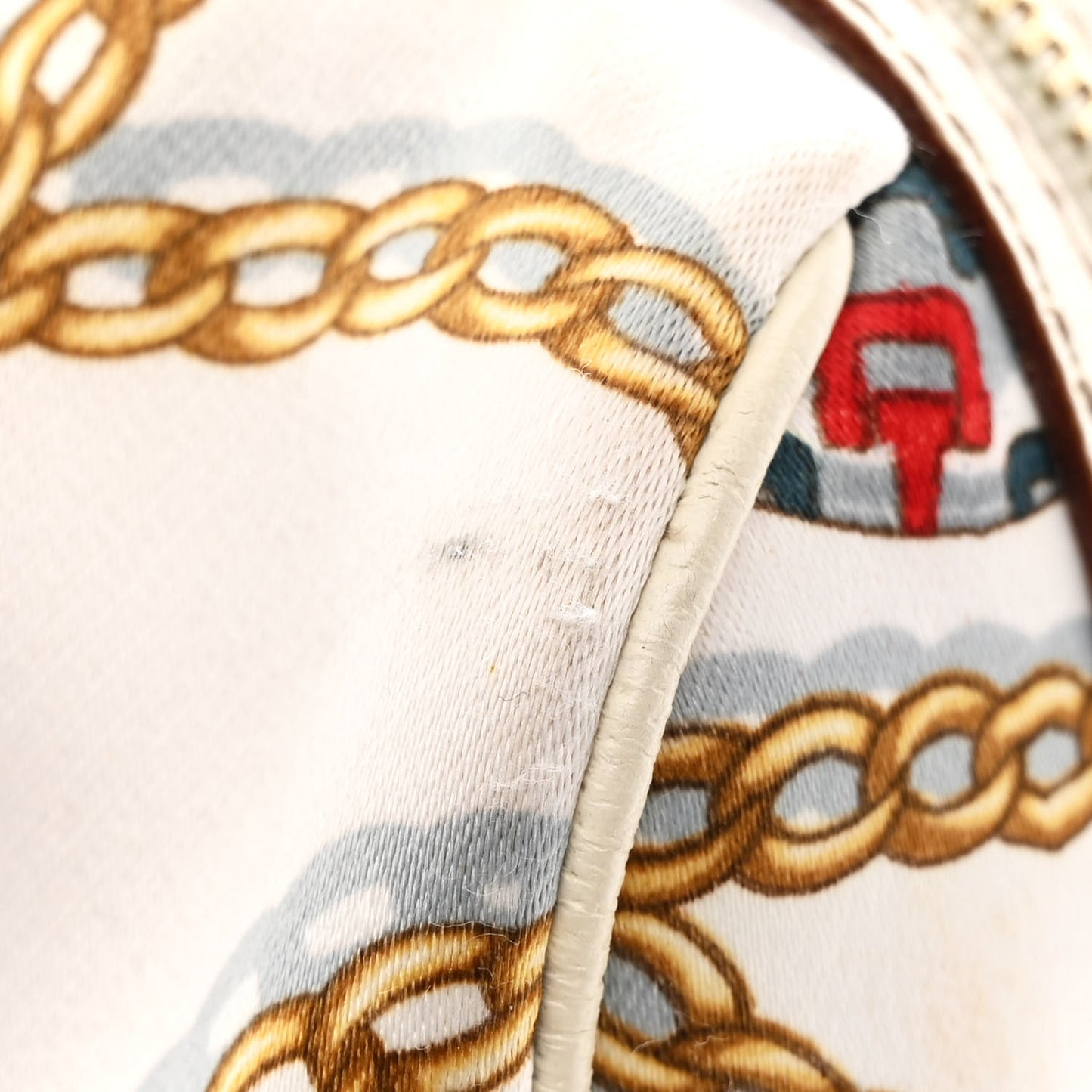 Satin Print Small Charmy Boston White