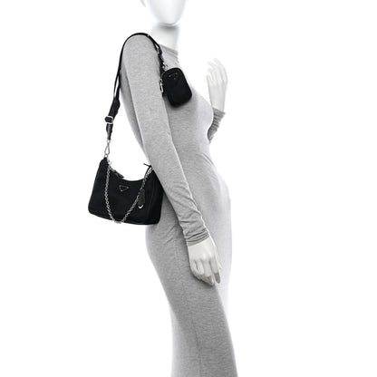 Prada Nylon Re-Edition 2005 Shoulder Bag Black 2 of 11