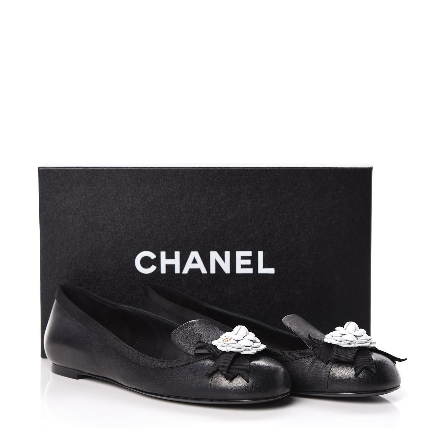 Lambskin Camellia Mocassin Loafers 37 Dark Grey