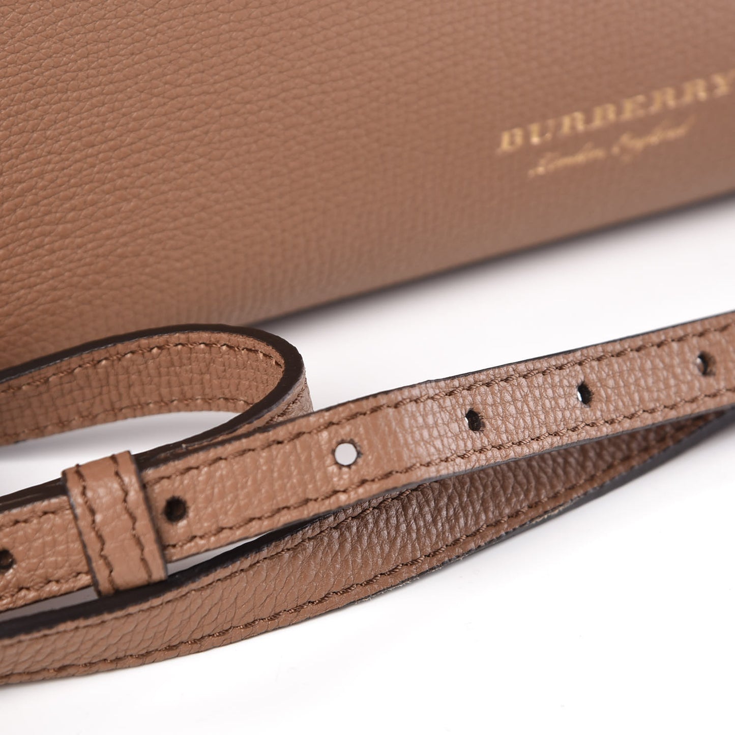 Derby Calfskin House Check Small Camberley Dark Sand