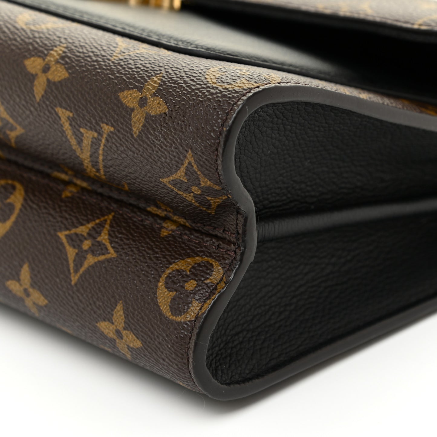 Monogram Victoire Black