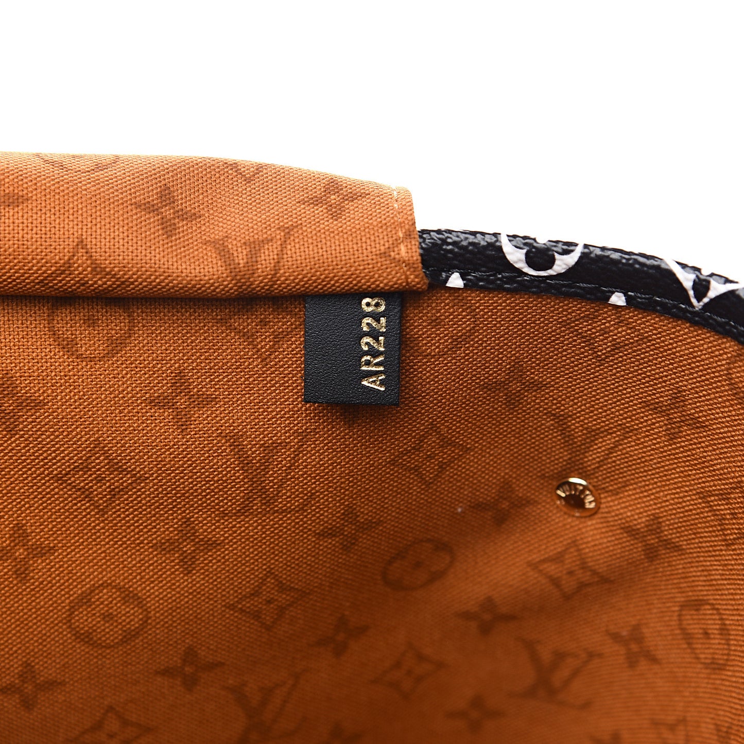 Monogram Giant Crafty Neverfull MM Creme Caramel