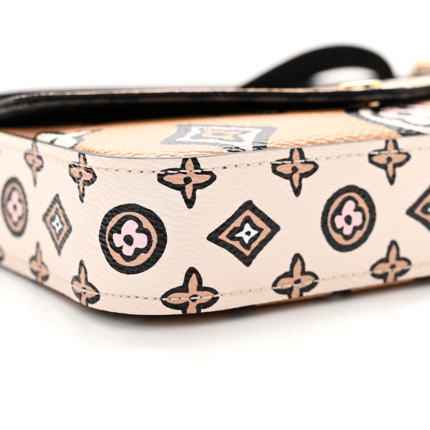 Louis Vuitton Monogram Wild At Heart Felicie Strap & Go Arizona Creme 8 of 11