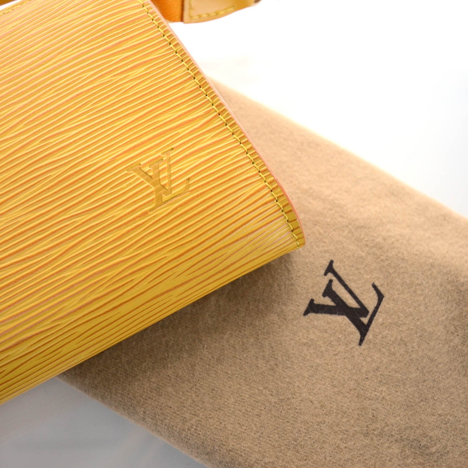 Louis Vuitton Epi Pochette Accessories 21 Tassil 9 of 10