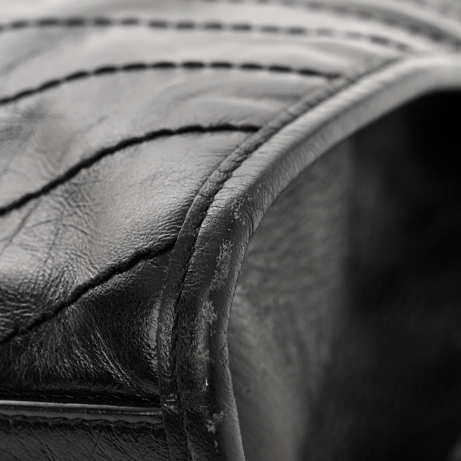 Saint Laurent Crinkled Calfskin Matelasse Monogram Medium Niki Shopper Tote Black 10 of 10