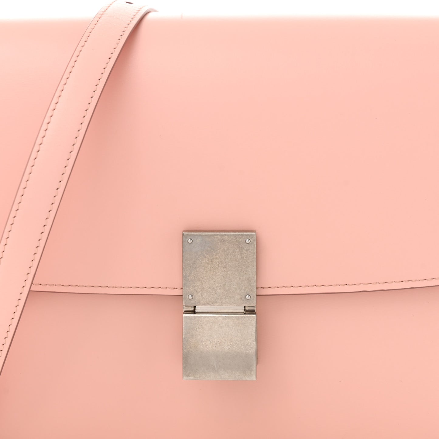 Smooth Calfskin Medium Classic Box Flap Bag Pink
