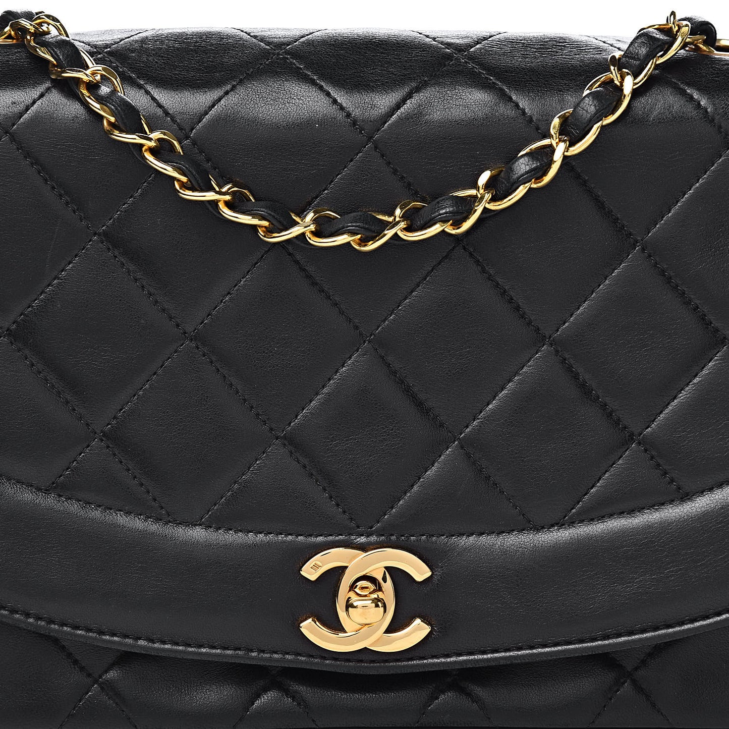 Lambskin Quilted Medium Single Flap Black