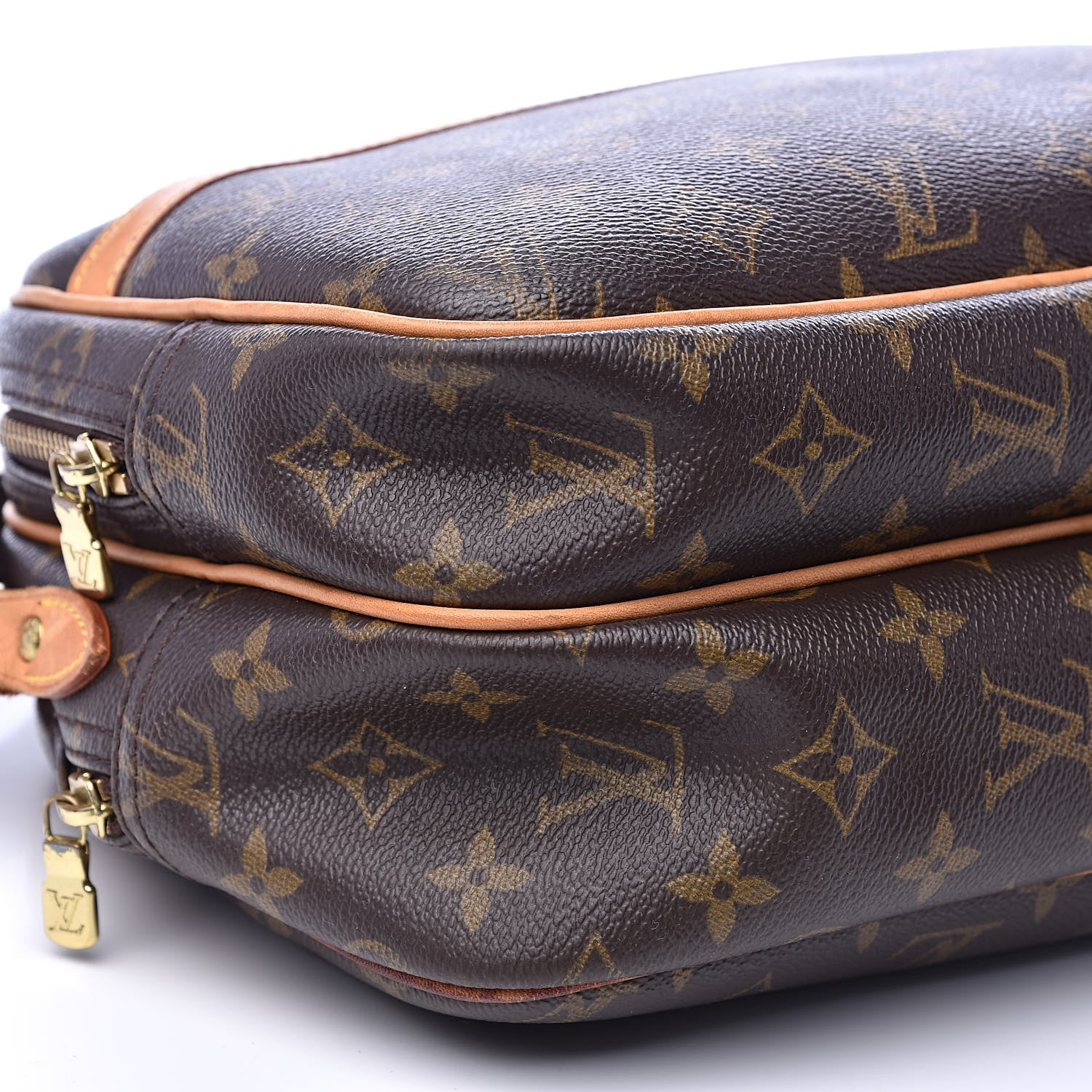 Louis Vuitton Monogram Reporter PM 7 of 16
