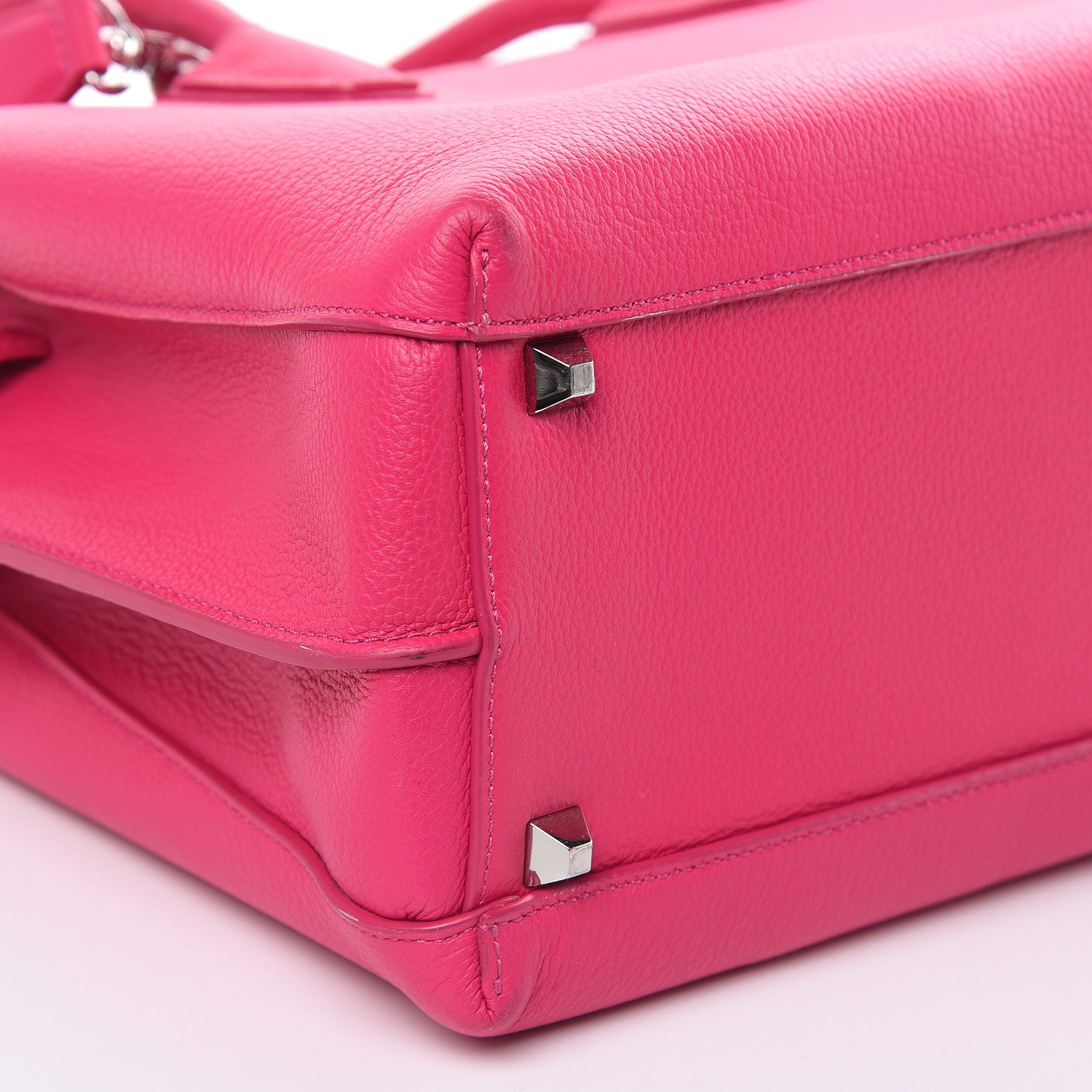 MCM Grained Calfskin Medium Milla Tote Beetroot Pink 9 of 16