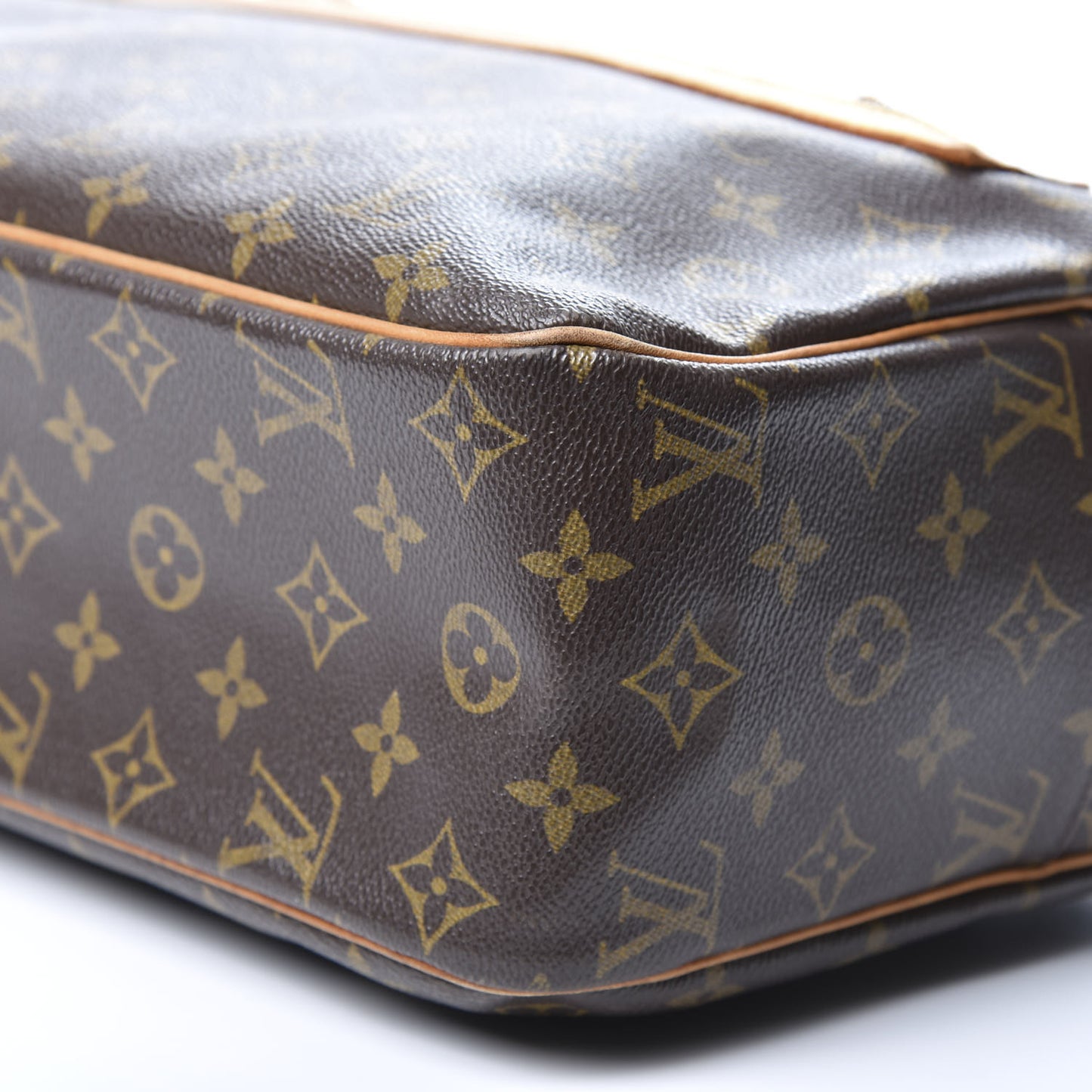 Monogram Cite GM