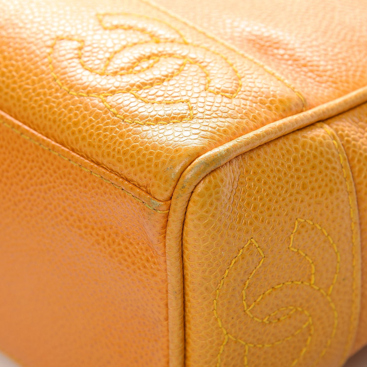 Caviar CC Shoulder Bag Yellow