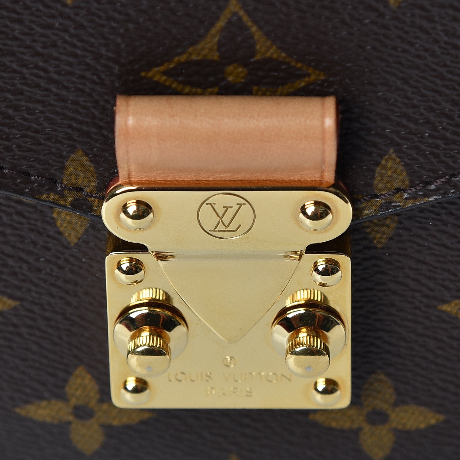 Louis Vuitton Monogram Pochette Metis 5 of 11