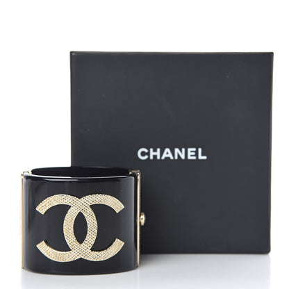 Chanel Resin CC Cuff Black Gold 5 of 5