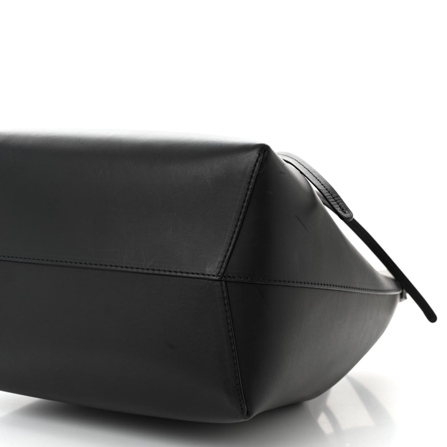 Vegetable Tanned Calfskin Bucket Bag Black Oro