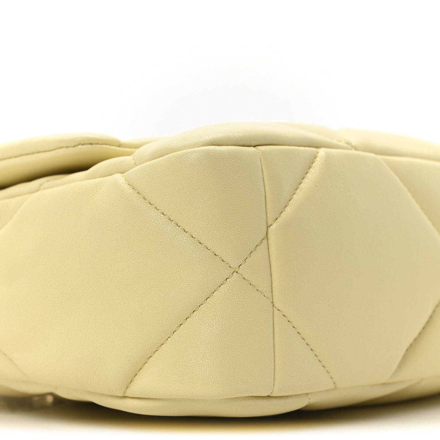 Lambskin Quilted Medium Chanel 19 Flap Light Yellow