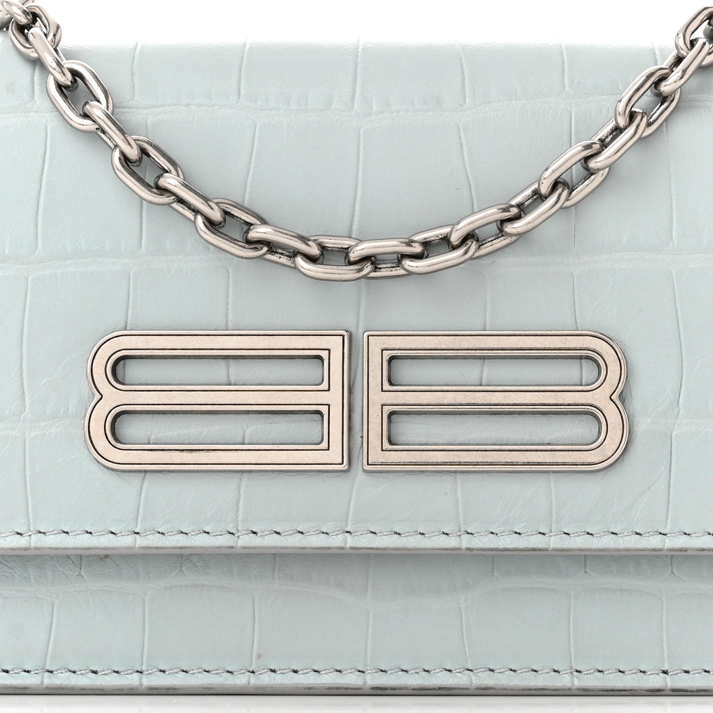 Extra Supple Calfskin Crocodile Embossed Gossip Wallet On Chain Ash Blue