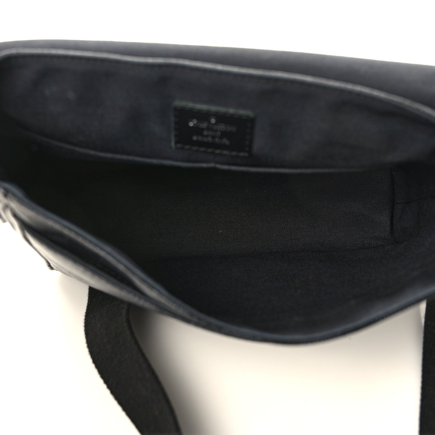 Louis Vuitton Damier Graphite District PM 5 of 13