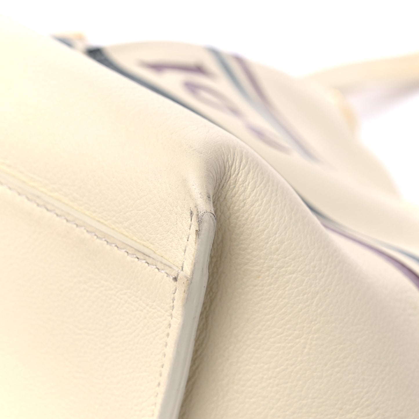 Smooth Calfskin Medium Vick Tote Off White