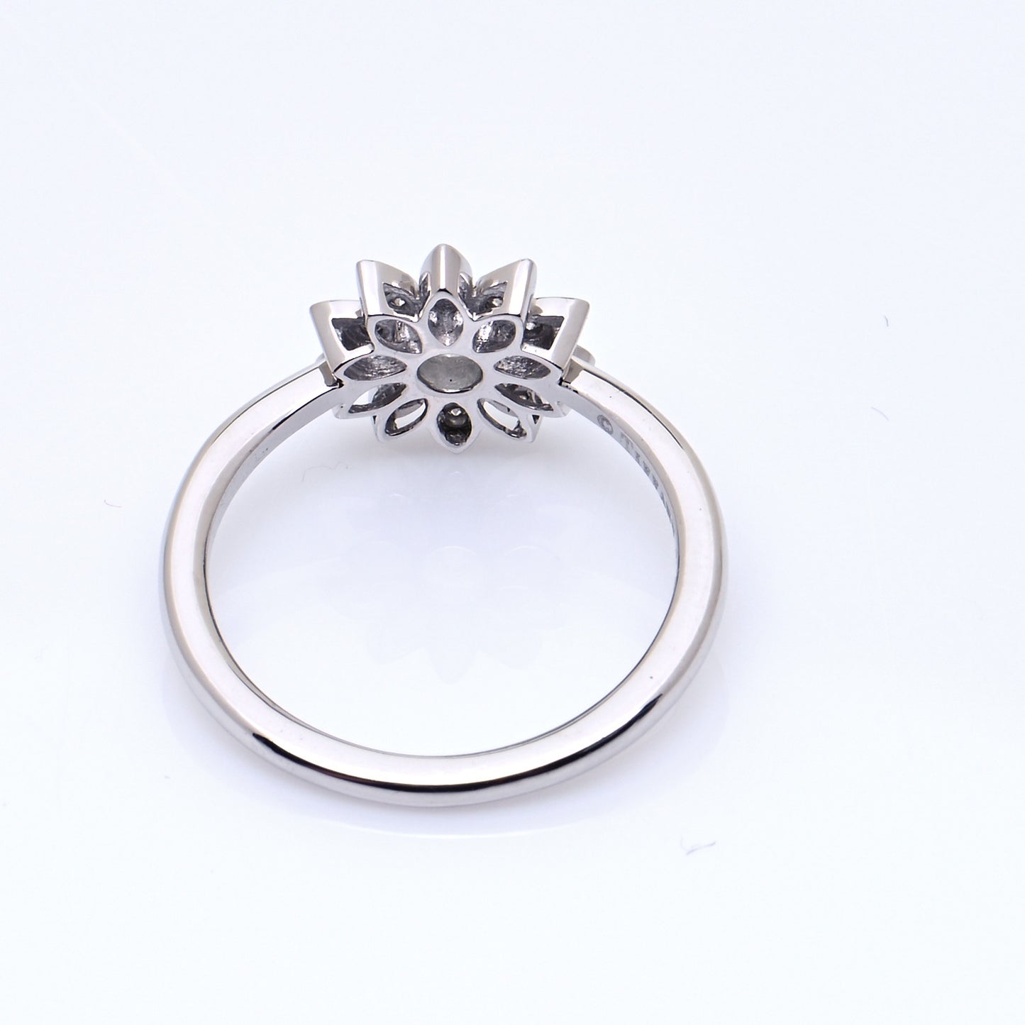 Platinum Diamond Enchant Garden Flower Ring 48 4.5