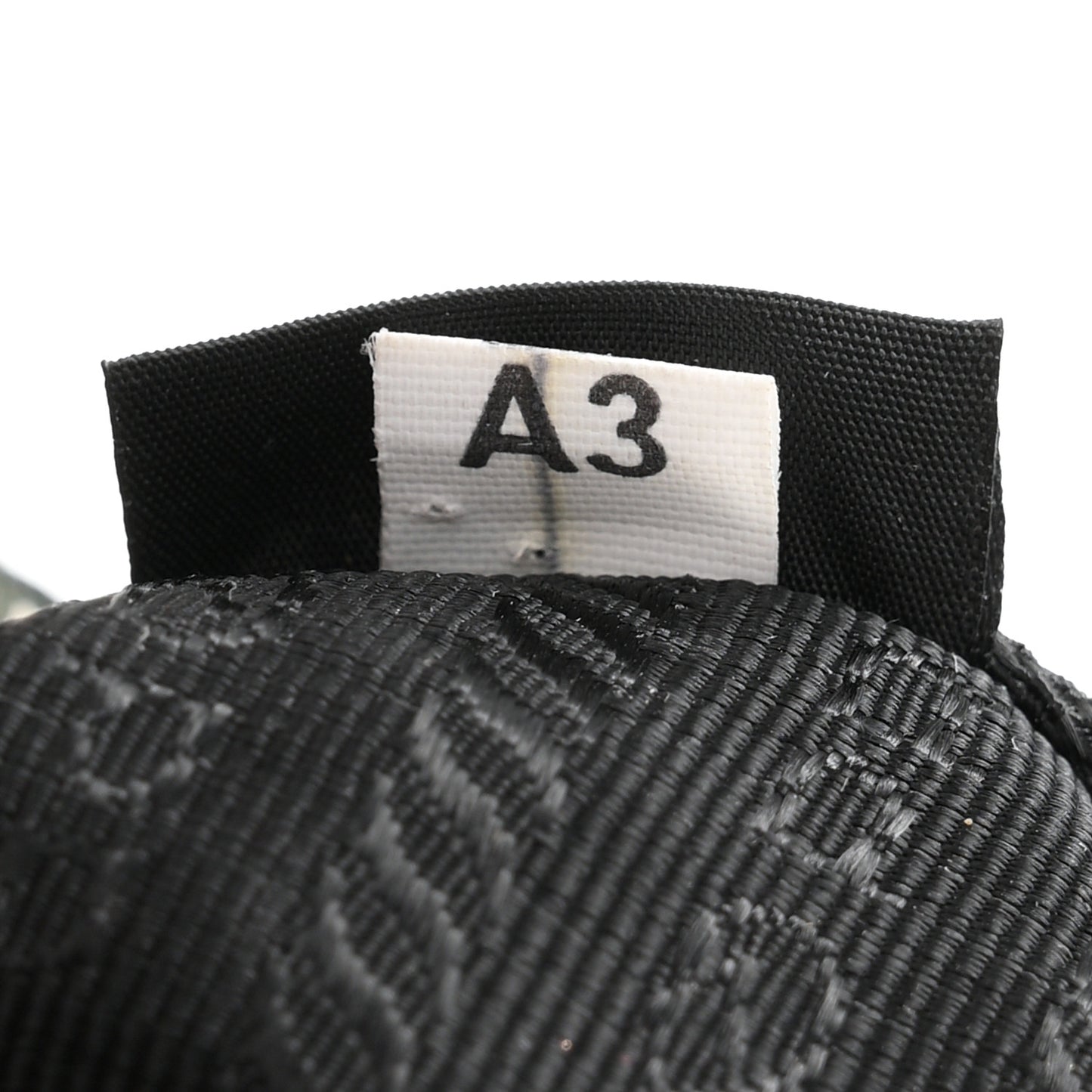 Nylon Re-Edition 2005 Shoulder Bag Smeraldo
