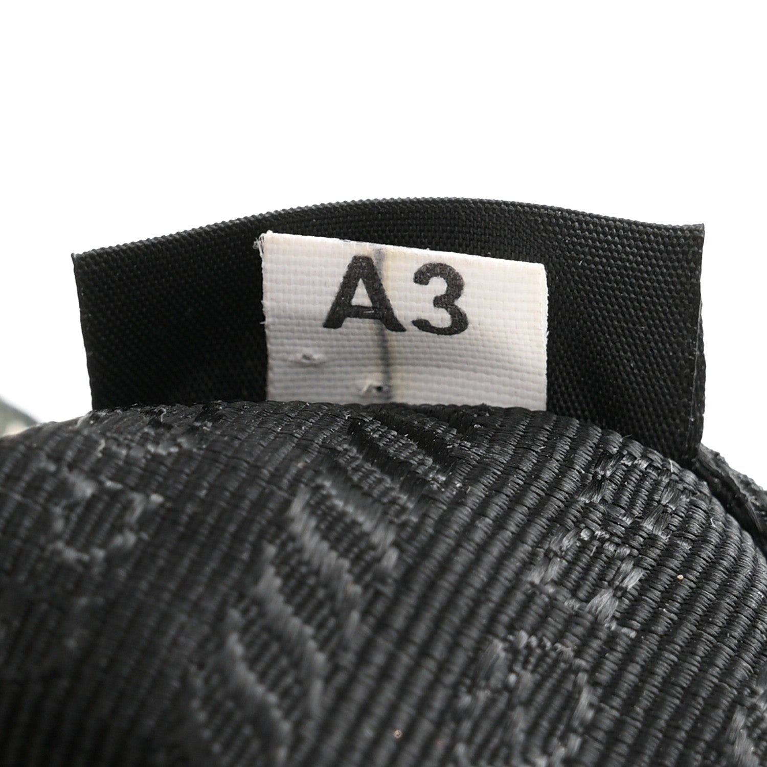 Prada Nylon Re-Edition 2005 Shoulder Bag Smeraldo 8 of 11