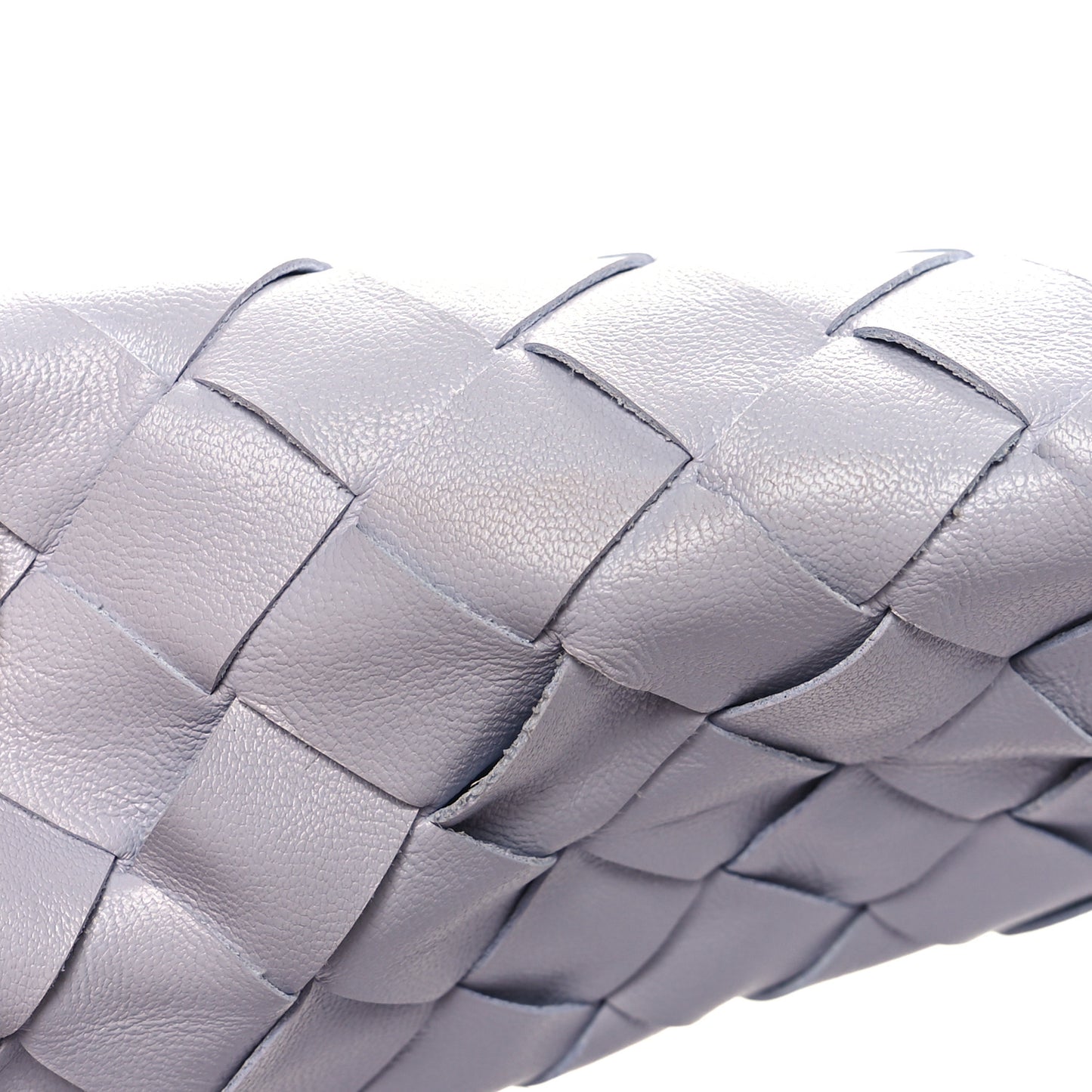Calfskin Intrecciato Small Hop Oyster Lilac