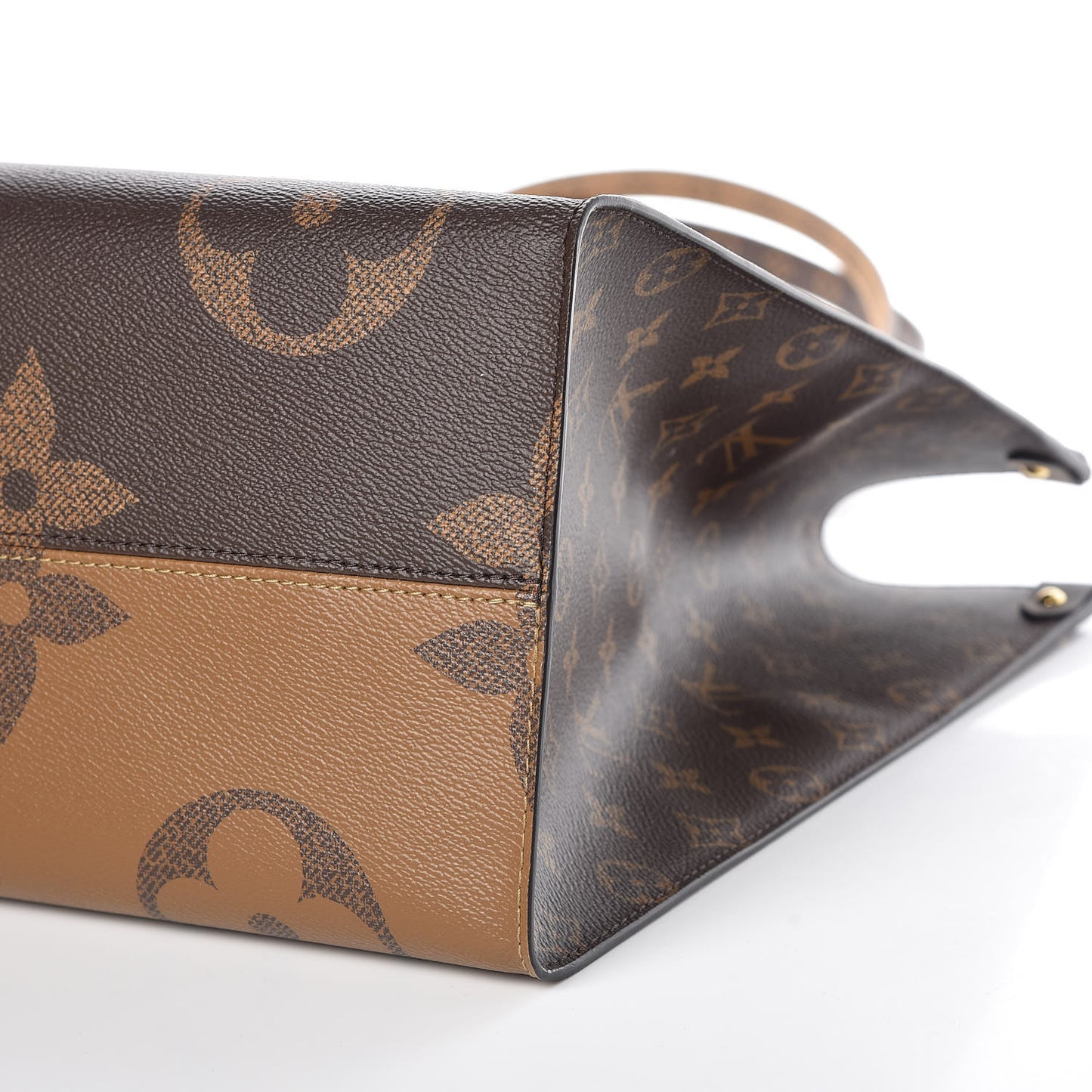 Reverse Monogram Giant Onthego GM