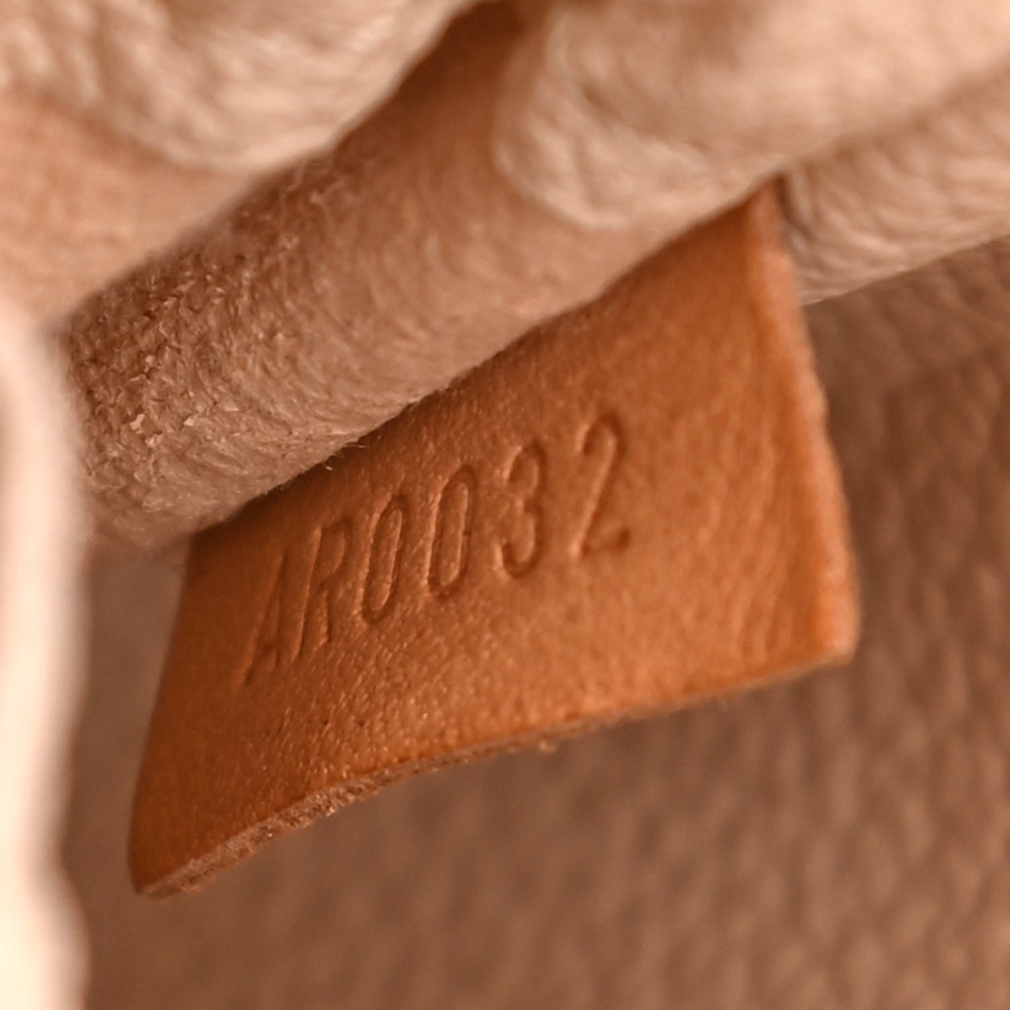 Monogram Spontini