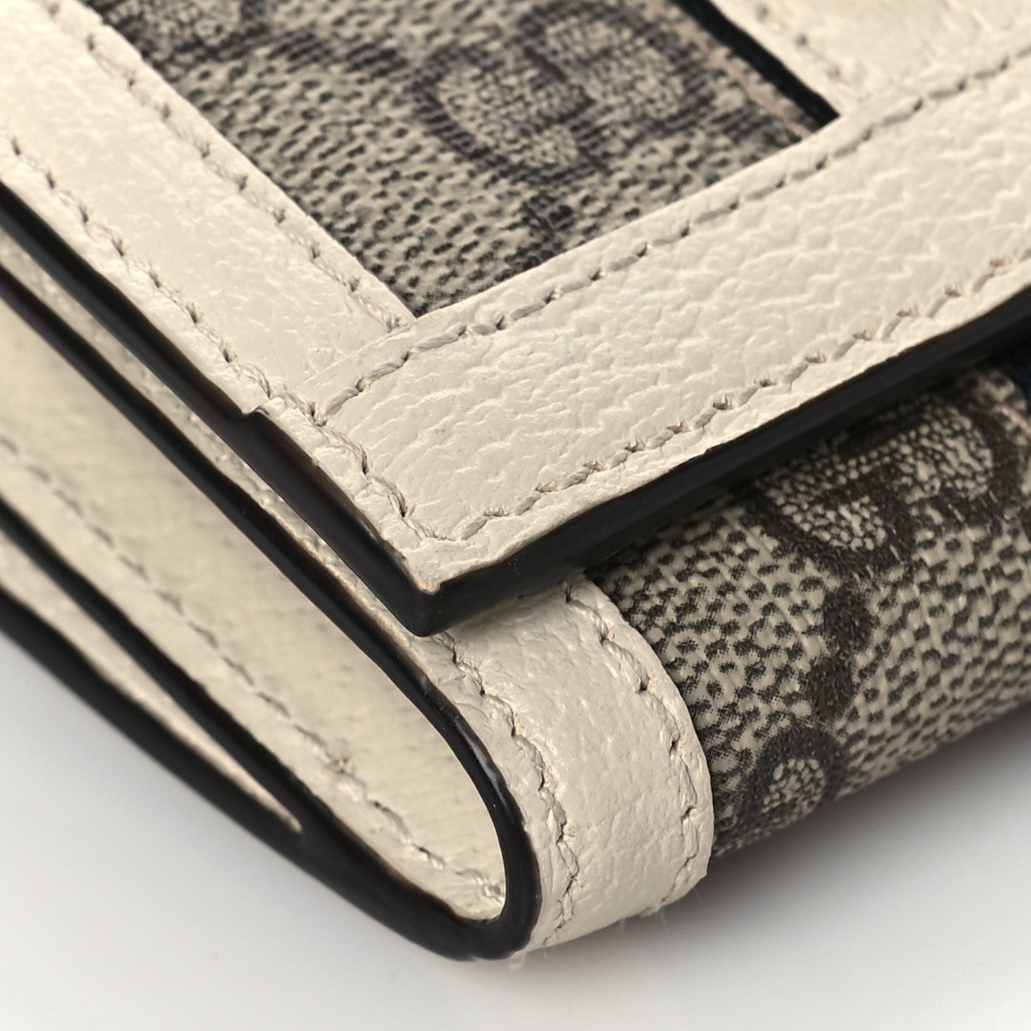 Gucci GG Supreme Monogram Textured Calfskin Web Ophidia Bi-Fold Wallet Beige Ebony Mystic White 7 of 8