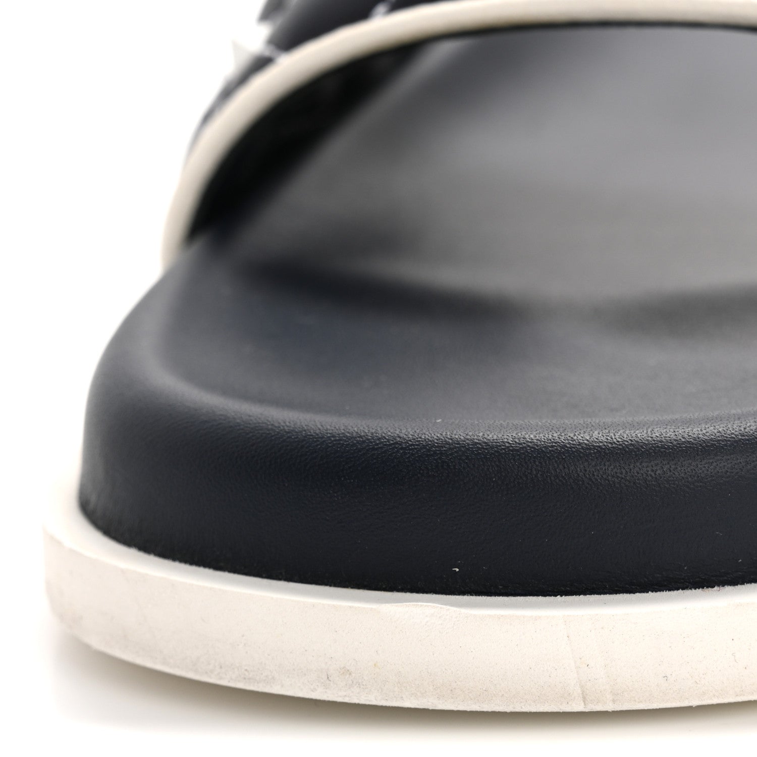 ⭐️美品⭐️ ヴァレンティノガラヴァーニ　フラット　プールスライド　サンダル ロックスタッズ フラットスライドサンダル for ウィメンズ