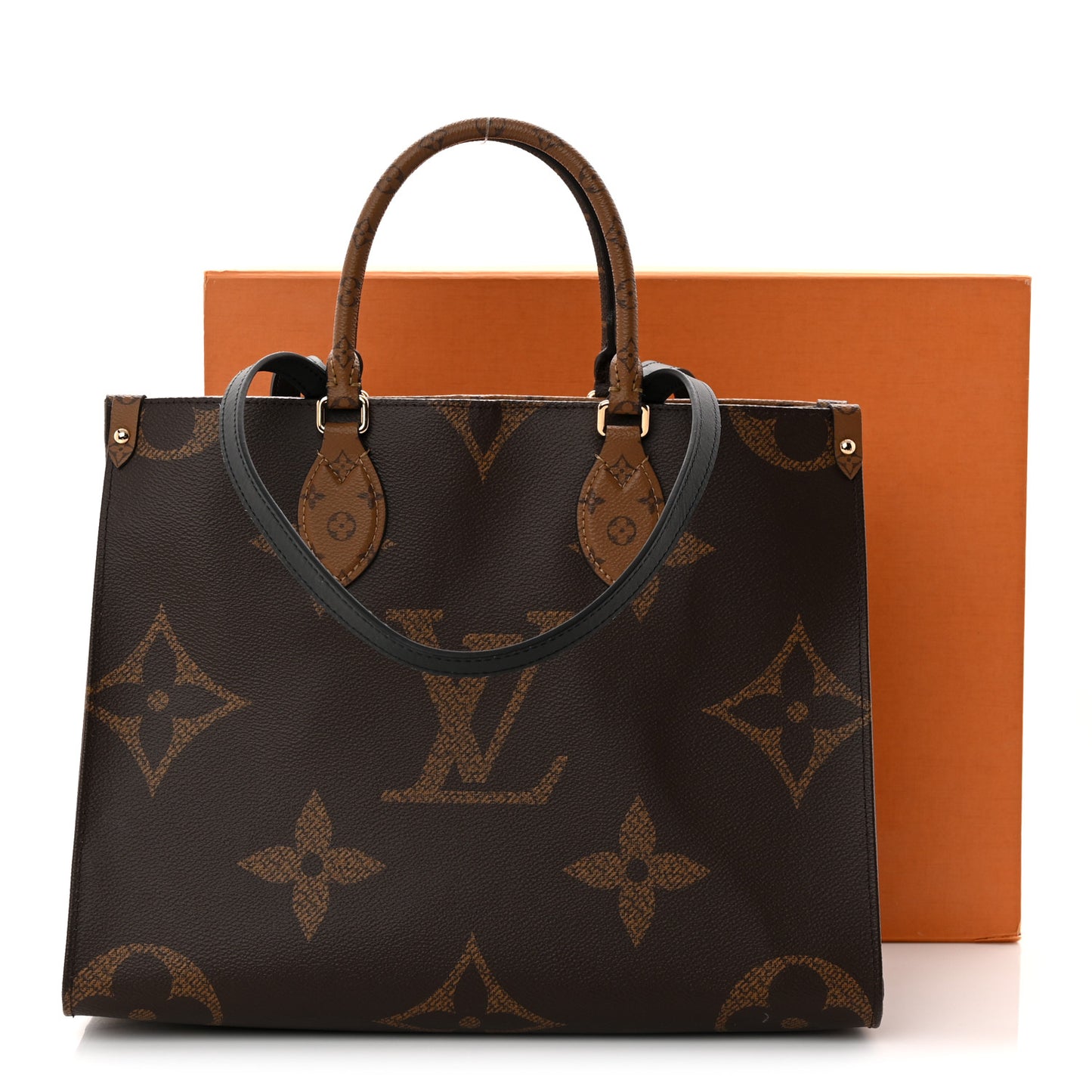 Reverse Monogram Giant Onthego MM